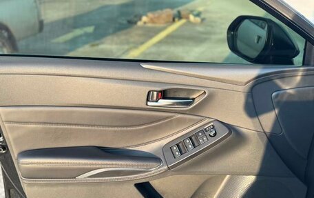Toyota Avalon, 2021 год, 2 190 000 рублей, 10 фотография