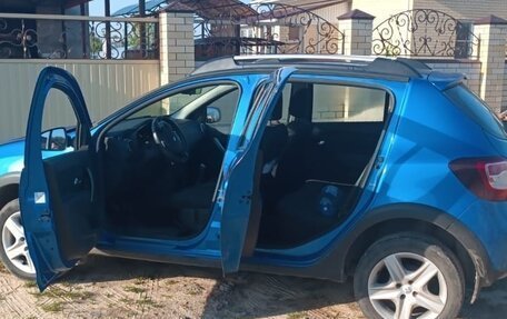 Renault Sandero II рестайлинг, 2018 год, 1 100 000 рублей, 2 фотография