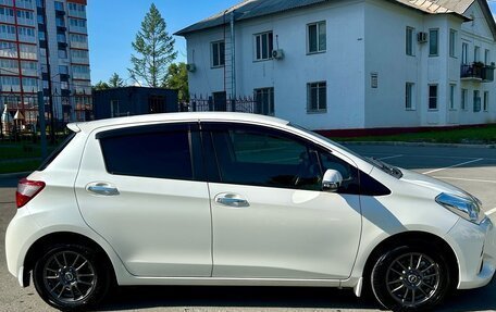 Toyota Vitz, 2017 год, 910 000 рублей, 3 фотография