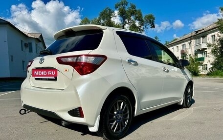 Toyota Vitz, 2017 год, 910 000 рублей, 4 фотография