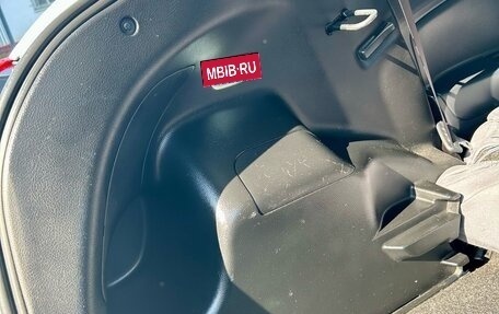 Toyota Vitz, 2017 год, 910 000 рублей, 12 фотография