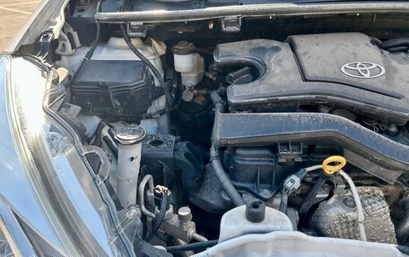 Toyota Vitz, 2017 год, 910 000 рублей, 32 фотография