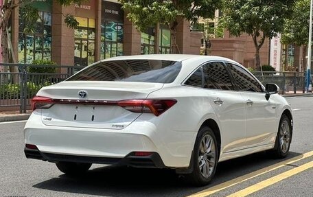 Toyota Avalon, 2021 год, 2 290 000 рублей, 4 фотография