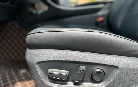 Toyota Avalon, 2021 год, 2 290 000 рублей, 14 фотография