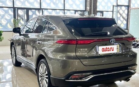 Toyota Harrier, 2021 год, 3 683 000 рублей, 2 фотография