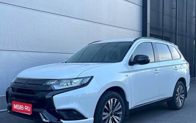 Mitsubishi Outlander III рестайлинг 3, 2021 год, 1 942 900 рублей, 1 фотография