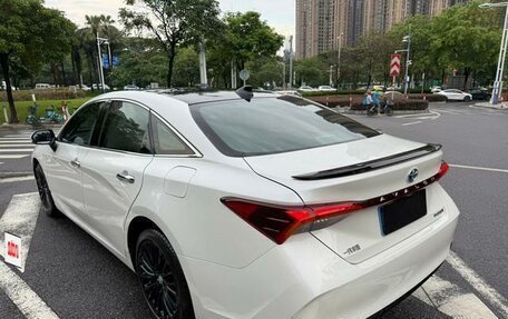 Toyota Avalon, 2022 год, 2 300 000 рублей, 3 фотография