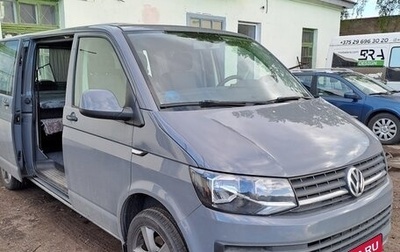 Volkswagen Transporter T6 рестайлинг, 2016 год, 2 300 000 рублей, 1 фотография