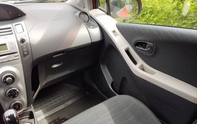 Toyota Yaris III рестайлинг, 2007 год, 600 000 рублей, 1 фотография