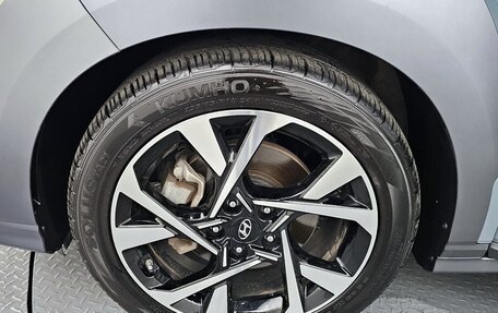 Hyundai Kona I, 2021 год, 1 301 600 рублей, 20 фотография