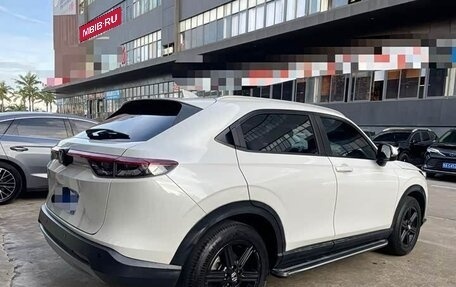 Honda Vezel, 2023 год, 1 800 000 рублей, 5 фотография