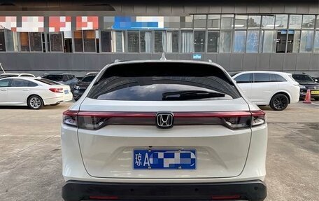Honda Vezel, 2023 год, 1 800 000 рублей, 6 фотография