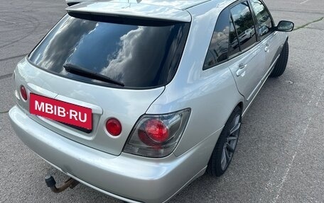 Toyota Altezza, 2001 год, 1 200 000 рублей, 3 фотография