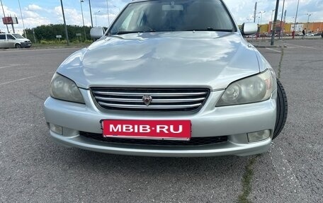 Toyota Altezza, 2001 год, 1 200 000 рублей, 9 фотография
