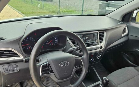 Hyundai Solaris II рестайлинг, 2020 год, 1 059 000 рублей, 15 фотография