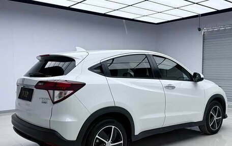 Honda Vezel, 2020 год, 1 500 000 рублей, 2 фотография