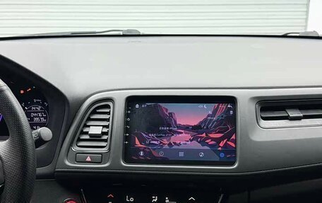 Honda Vezel, 2020 год, 1 500 000 рублей, 12 фотография