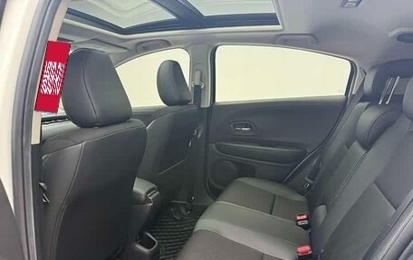 Honda Vezel, 2020 год, 1 500 000 рублей, 14 фотография