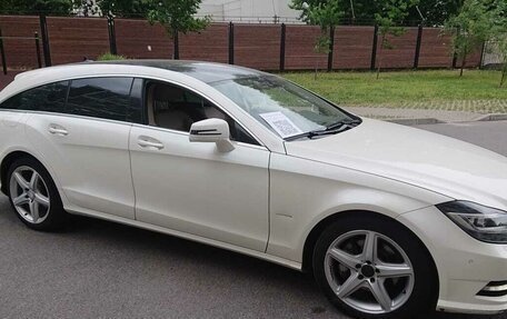 Mercedes-Benz CLS, 2013 год, 2 700 000 рублей, 2 фотография