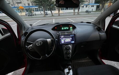 Toyota Yaris III рестайлинг, 2007 год, 800 000 рублей, 6 фотография