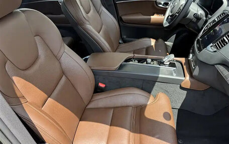 Volvo XC90 II рестайлинг, 2023 год, 4 700 000 рублей, 16 фотография