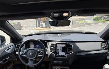 Volvo XC90 II рестайлинг, 2023 год, 4 700 000 рублей, 11 фотография