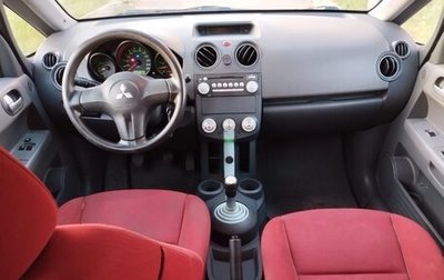 Mitsubishi Colt VI рестайлинг, 2004 год, 265 000 рублей, 1 фотография