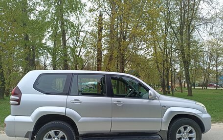 Toyota Land Cruiser Prado 120 рестайлинг, 2003 год, 1 400 000 рублей, 2 фотография