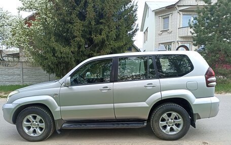 Toyota Land Cruiser Prado 120 рестайлинг, 2003 год, 1 400 000 рублей, 3 фотография