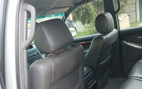 Toyota Land Cruiser Prado 120 рестайлинг, 2003 год, 1 400 000 рублей, 8 фотография