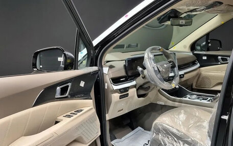 KIA Carnival, 2025 год, 5 300 000 рублей, 10 фотография