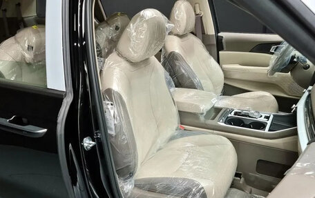 KIA Carnival, 2025 год, 5 300 000 рублей, 12 фотография