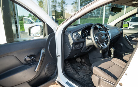 Renault Logan II, 2019 год, 995 000 рублей, 9 фотография