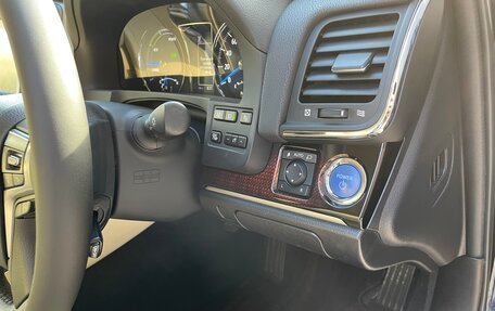 Toyota Crown, 2018 год, 2 399 000 рублей, 8 фотография