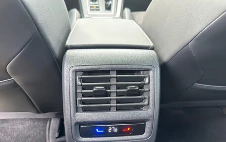 Volkswagen Golf VIII, 2023 год, 1 290 590 рублей, 18 фотография