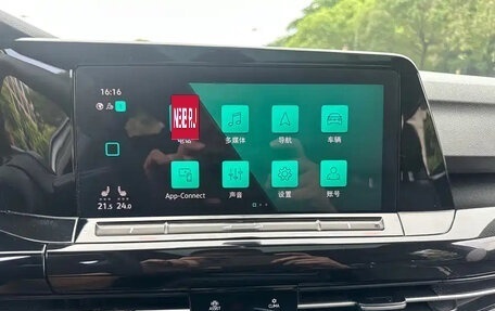 Volkswagen Golf VIII, 2023 год, 1 290 590 рублей, 19 фотография