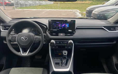 Toyota RAV4, 2025 год, 3 900 000 рублей, 8 фотография