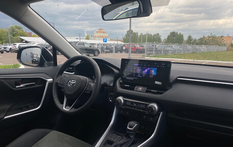 Toyota RAV4, 2025 год, 3 900 000 рублей, 7 фотография