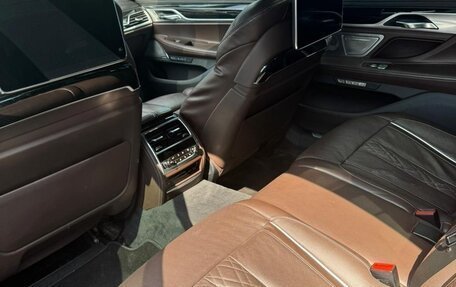 BMW 7 серия, 2016 год, 3 000 000 рублей, 1 фотография