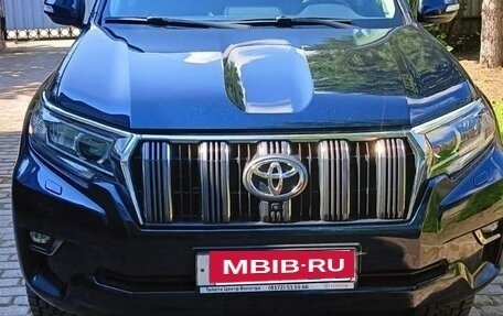Toyota Land Cruiser Prado 150 рестайлинг 2, 2018 год, 4 300 000 рублей, 7 фотография