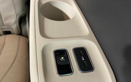 Mercedes-Benz GLS, 2019 год, 9 000 000 рублей, 27 фотография