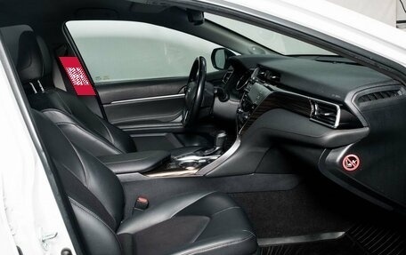 Toyota Camry, 2019 год, 2 745 600 рублей, 8 фотография