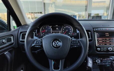 Volkswagen Touareg III, 2016 год, 2 715 000 рублей, 20 фотография