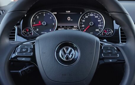 Volkswagen Touareg III, 2016 год, 2 715 000 рублей, 21 фотография