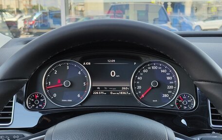 Volkswagen Touareg III, 2016 год, 2 715 000 рублей, 22 фотография