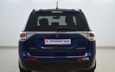 Mitsubishi Outlander III рестайлинг 3, 2013 год, 1 250 000 рублей, 3 фотография