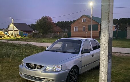 Hyundai Accent II, 2004 год, 290 000 рублей, 3 фотография