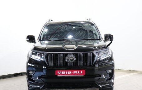 Toyota Land Cruiser Prado 150 рестайлинг 2, 2019 год, 3 800 000 рублей, 2 фотография