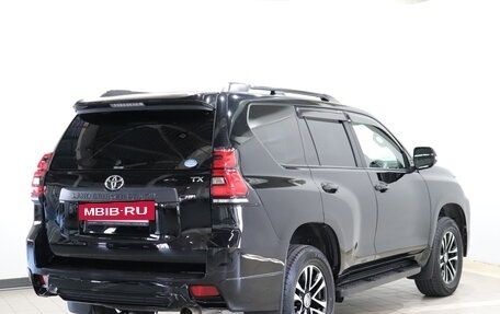 Toyota Land Cruiser Prado 150 рестайлинг 2, 2019 год, 3 800 000 рублей, 5 фотография