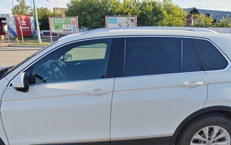 Volkswagen Tiguan II, 2017 год, 2 520 000 рублей, 9 фотография